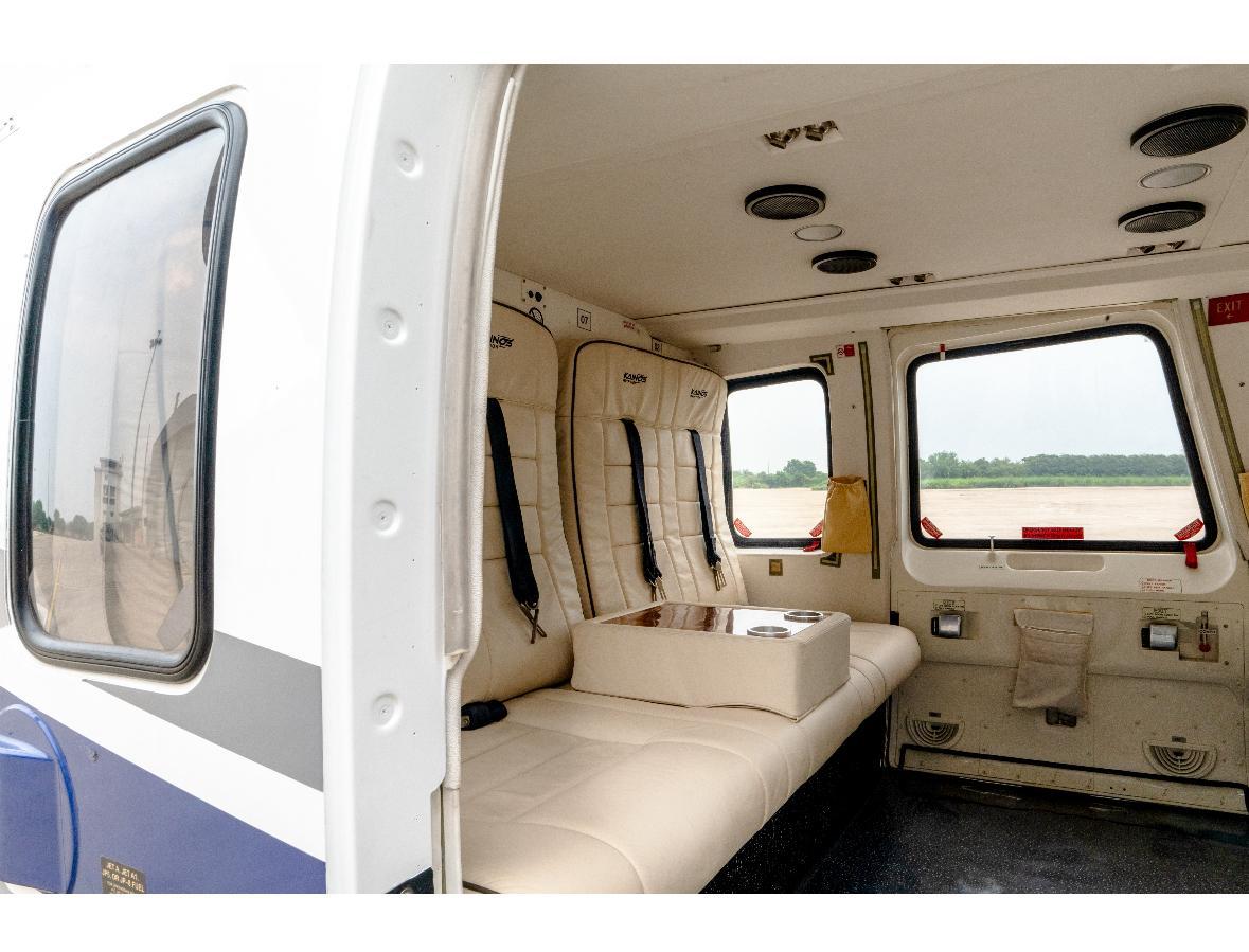 Sikorsky S-76C++ cabin